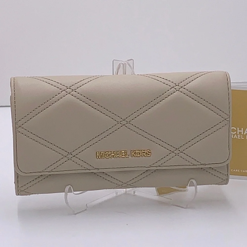 MICHAEL KORS JET SET TRAVEL LARGE TRIFOLD WALLET LIGHT SAND COLOR